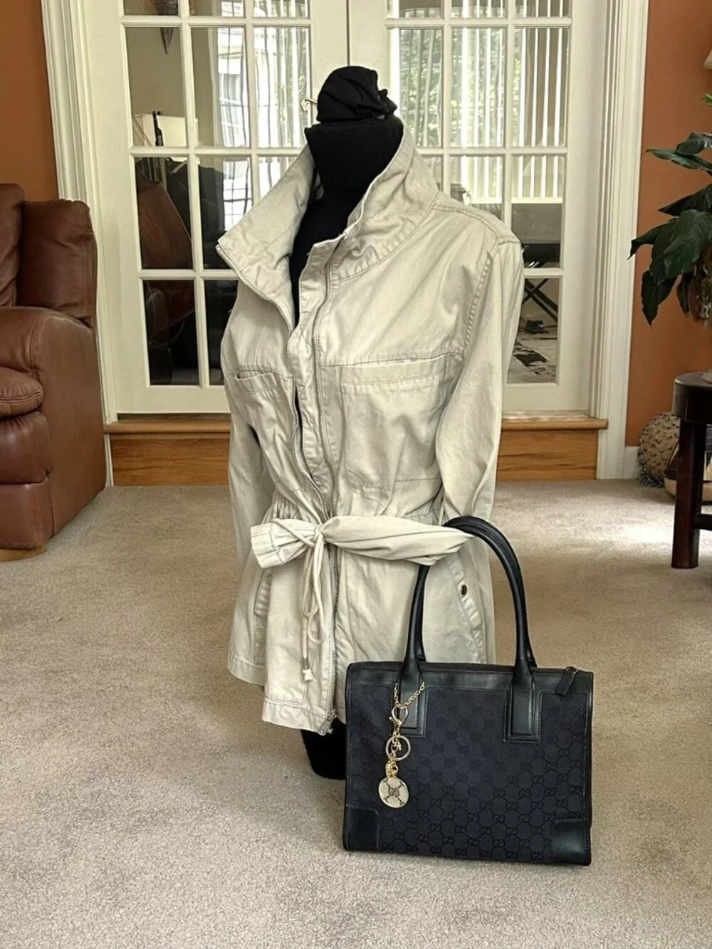 GUCCI GG Supreme Monogram Calfskin Tote, Black